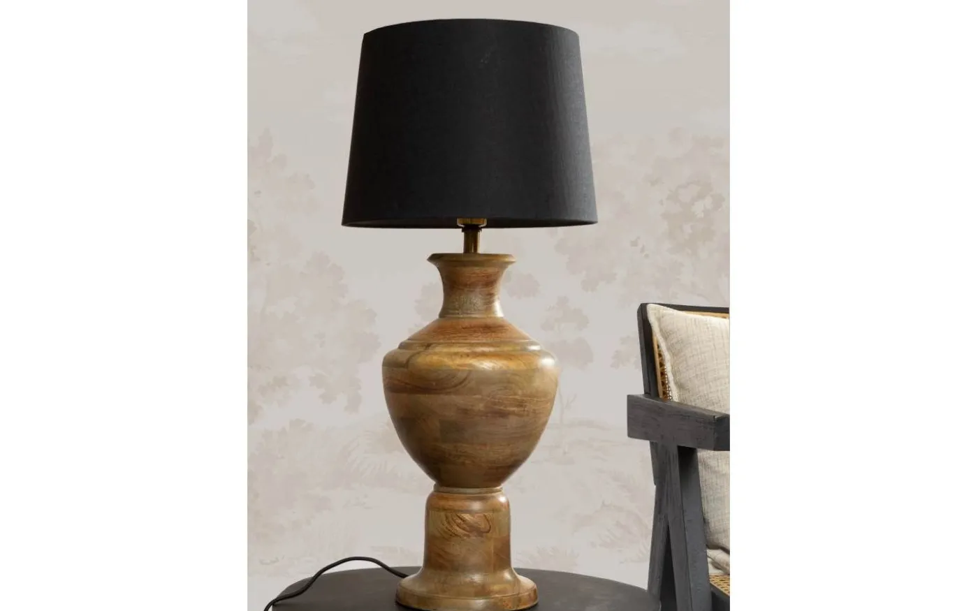 Alma Bordslampa 69cm Sofia Classico skärm Svart