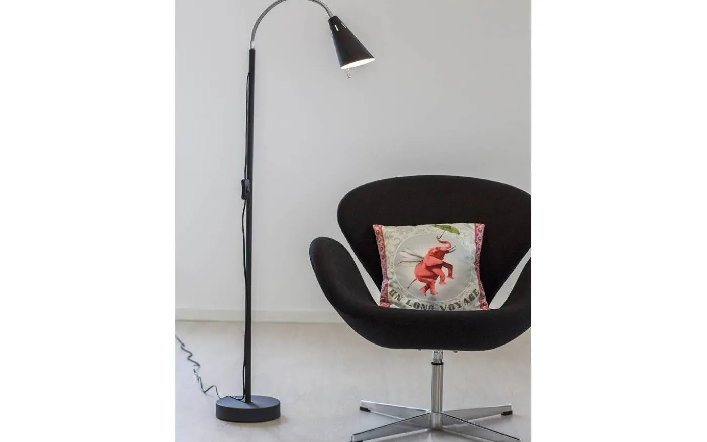 Best Golvlampa 140cm Sandsvart