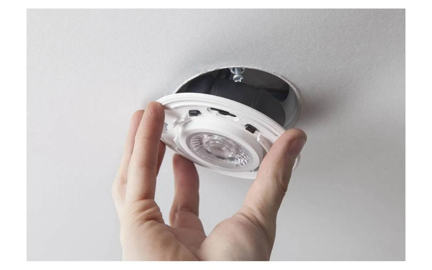 Comfort Smart ISO Spotlight 3000K 6W Vit IP44