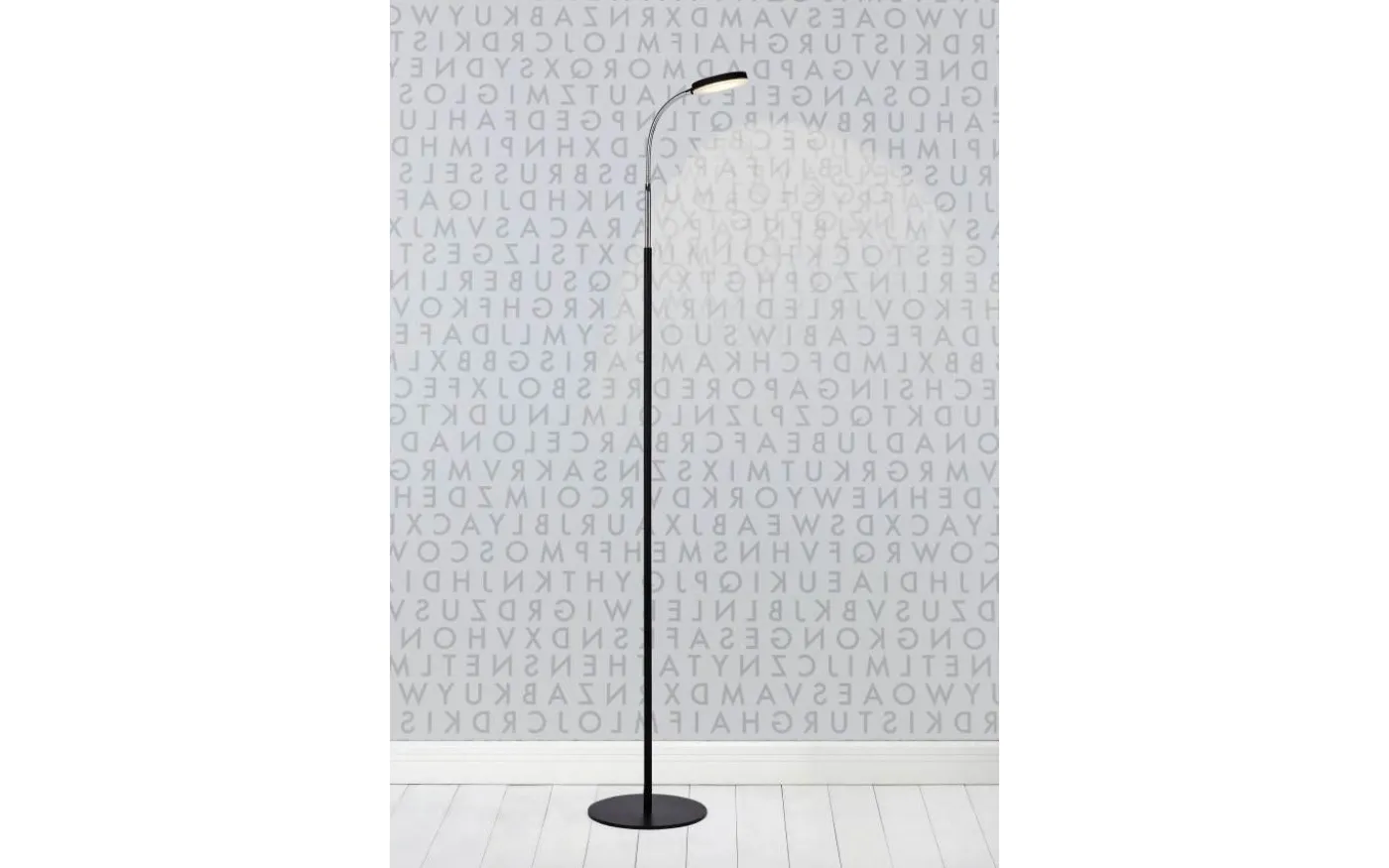 Flex Golvlampa 1,32m LED Svart