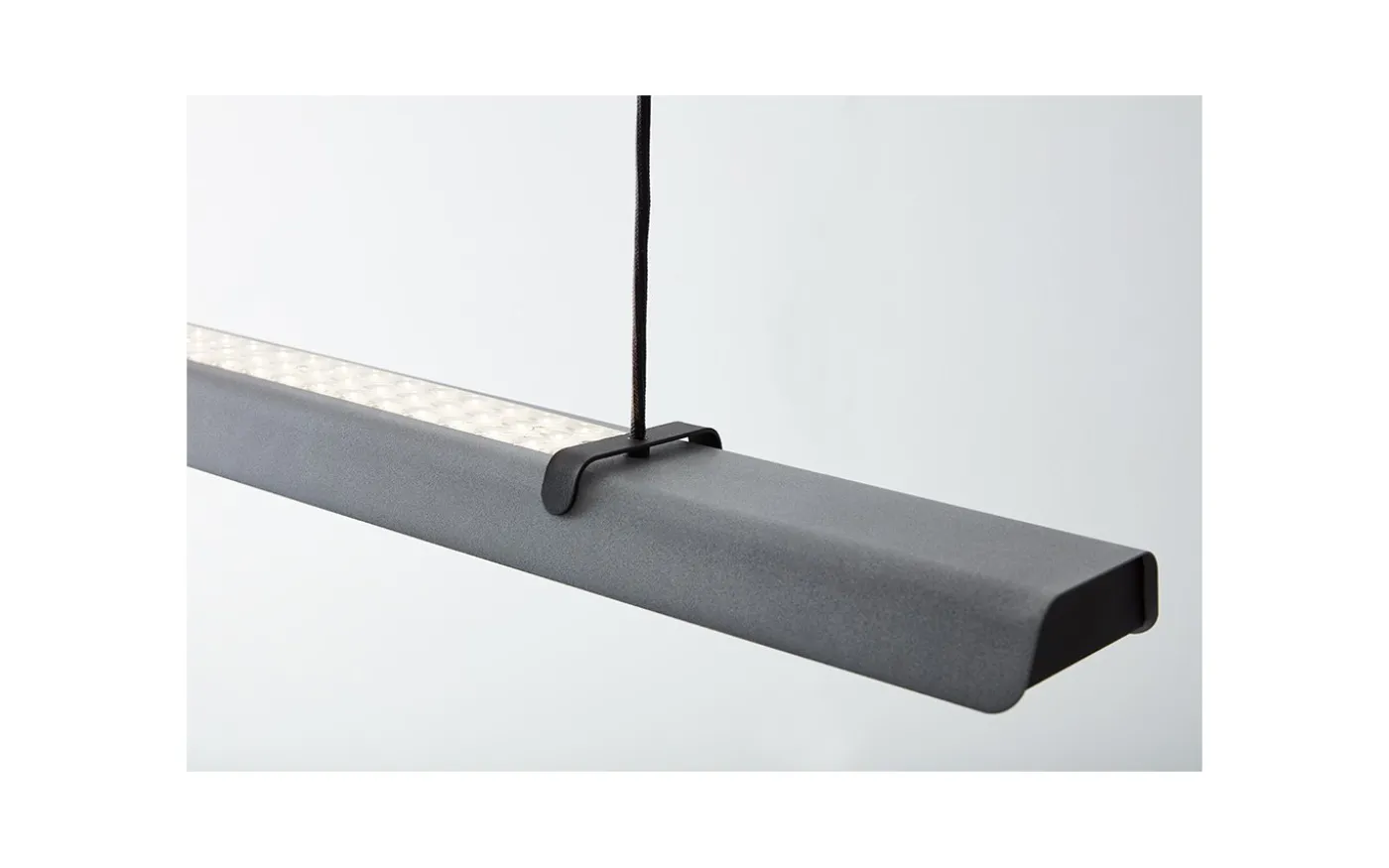 Fold Kontorsarmatur 116cm LED 3000K 5200lm 43W Betong
