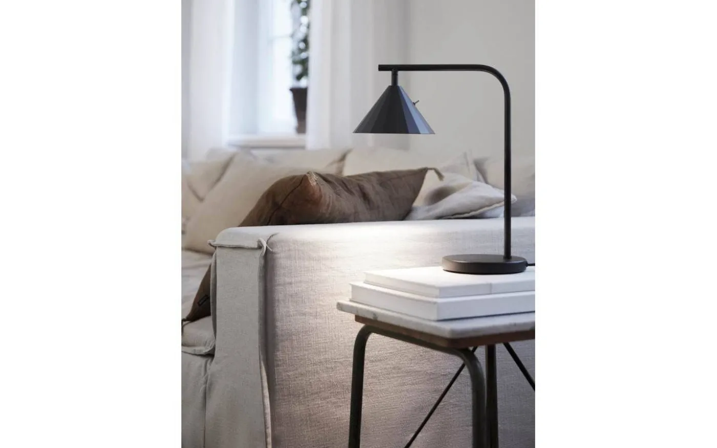 Rain Bordslampa 39cm Svart