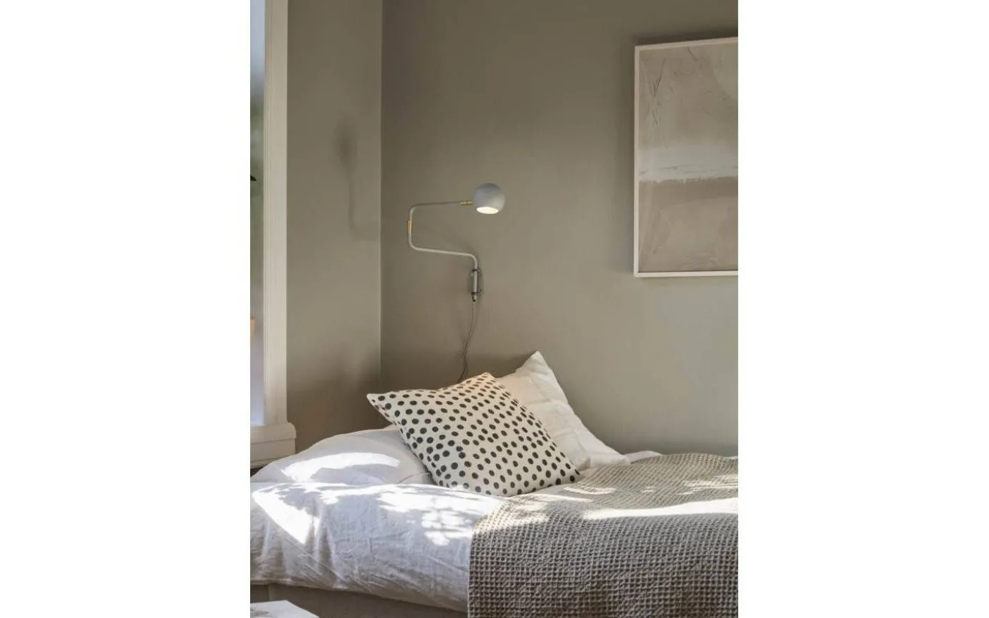 Yes Vägglampa 62cm Grå